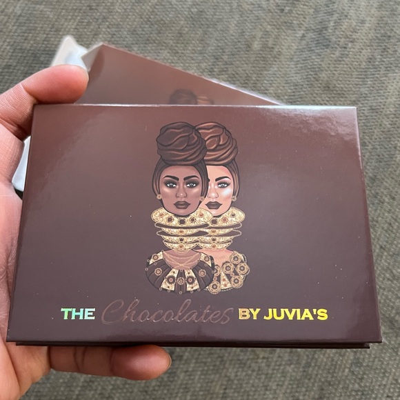 NIB Juvia's Place The Chocolates Eyeshadow Palette Makeup - Picture 5 of 8